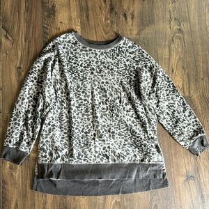 Sweatshirt size L